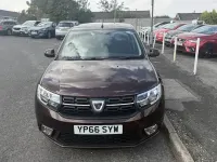 Used Dacia Sandero Lauréate 90 HP (66 kW) 2017 Brown Hatchback