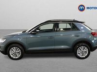 Usado VW T-Roc Life 110 HP (80 kW) 2023 Azul SUV