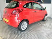 Used Ford Ka Studio 69 HP (50 kW) 2015 Red Hatchback