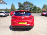 Used Hyundai Tucson SE 141 HP (103 kW) 2017 Red SUV