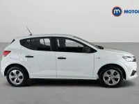 Used Dacia Sandero Essentiel 91 HP (66 kW) 2024 White Hatchback