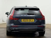 Used Volvo V60 CC Plus 250 HP (183 kW) 2023 Estate