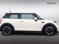 Used Mini Cooper Exclusive 134 HP (98 kW) 2022 White Hatchback