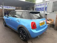 Usado Mini Cooper D Hatch 2015 Azul Utilitario