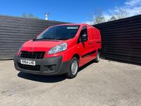 Second-hand Peugeot Expert 90 CP (66 kW) 2014 Roșu Van