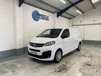 Used Vauxhall Vivaro S 100 HP (73 kW) 2023 White MPV