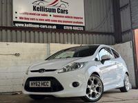 Used Ford Fiesta Zetec 118 HP (86 kW) 2012 White Hatchback