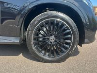 Second-hand Mercedes GLC300e Urban 313 CP (230 kW) 2025 Negru Break