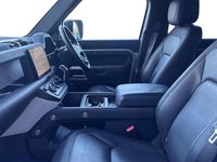 Usado Land Rover Defender HSE Dynamic 300 HP (220 kW) 2024 Prateado Carrinha
