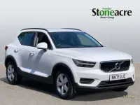 Used Volvo XC40 Momentum 127 HP (93 kW) 2022 White SUV