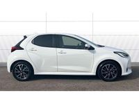 Used Toyota Yaris Hybrid Design 116 HP (85 kW) 2022 White Hatchback