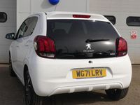 Used Peugeot 108 Collection 71 HP (52 kW) 2021 White Hatchback
