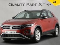 Used VW T-Roc Life 150 HP (110 kW) 2024 Red SUV