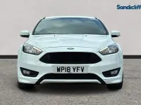 Used Ford Focus ST-Line 140 HP (102 kW) 2017 White Hatchback