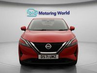 Used Nissan Qashqai N-Connecta 140 HP (102 kW) 2022 Red SUV