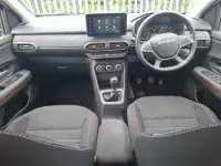 Begagnad Dacia Sandero Journey 91 HK (66 kW) 2023 Blå Halvkombi