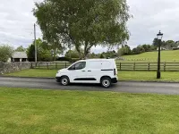 Used Toyota Proace Active 100 HP (73 kW) 2023 White MPV
