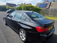 Begagnad BMW 320 Sport Line 2012 Svart Sedan
