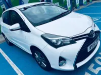 Used Toyota Yaris 99 HP (72 kW) 2015 White Hatchback