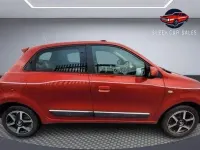 Used Renault Twingo Dynamique 70 HP (51 kW) 2016 Red Hatchback