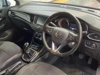 Used Vauxhall Astra SRi 150 HP (110 kW) 2018 Silver Hatchback