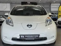 Gebraucht Nissan Leaf Tekna 80 kW (109 PS) 2015 Weiß Kleinwagen