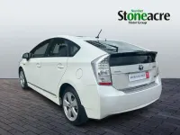 Used Toyota Prius 2011 White Hatchback