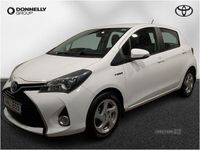 Used Toyota Yaris Hybrid 2015 White Hatchback