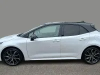 Used Toyota Corolla 196 HP (144 kW) 2023 White/black Hatchback