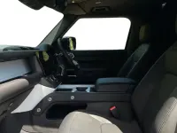 New Land Rover Defender HSE Dynamic 350 HP (257 kW) 2026 Green SUV