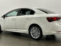 Used Toyota Avensis 143 HP (105 kW) 2016 White Sedan