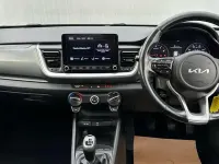 Used Kia Stonic 99 HP (72 kW) 2022 Grey SUV