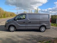 Second-hand Vauxhall Vivaro 120 CP (88 kW) 2017 Gri
