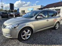 Used Kia Ceed 2010 Silver Hatchback