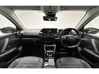 Usado Citroën e-C4 100 kW (136 HP) 2024 Preto Sedan