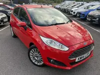 Used Ford Fiesta Titanium 98 HP (72 kW) 2014 Red Hatchback
