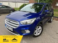 Usado Ford Kuga Zetec 120 CV (88 kW) 2018 Azul SUV