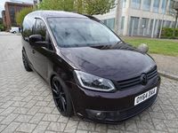 Usado VW Caddy Highline 140 HP (102 kW) 2014 Roxo Monovolume