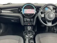 Used Mini Cooper Classic 136 HP (100 kW) 2021 White Hatchback