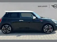 Used Mini John Cooper Works Hatch 228 HP (167 kW) 2022 Green Hatchback