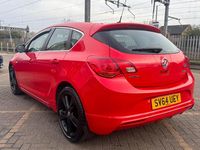 Used Vauxhall Astra Edition 140 HP (102 kW) 2014 Red Hatchback