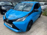 Used Toyota Aygo X-cite 69 HP (50 kW) 2015 Blue Hatchback