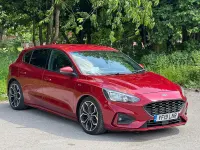 Used Ford Focus ST-Line X 120 HP (88 kW) 2019 Red Hatchback