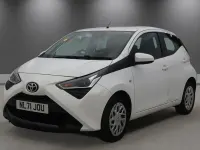 Second-hand Toyota Aygo X-play 71 CP (52 kW) 2021 Alb Hatchback