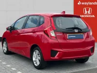 Used Honda Jazz SE 102 HP (75 kW) 2017 Red Hatchback