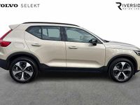 Usado Volvo XC40 Plus 197 HP (144 kW) 2024 Bege SUV