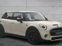 Używany Mini Cooper S Classic 192 KM (141 kW) 2019 Biały Hatchback
