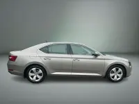 Gebraucht Skoda Superb SE 150 PS (110 kW) 2017 Beige Kleinwagen