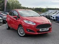 Used Ford Fiesta Titanium 98 HP (72 kW) 2014 Red Hatchback
