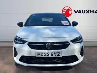 Begagnad Vauxhall Corsa Ultimate 101 HK (74 kW) 2023 Vit Halvkombi